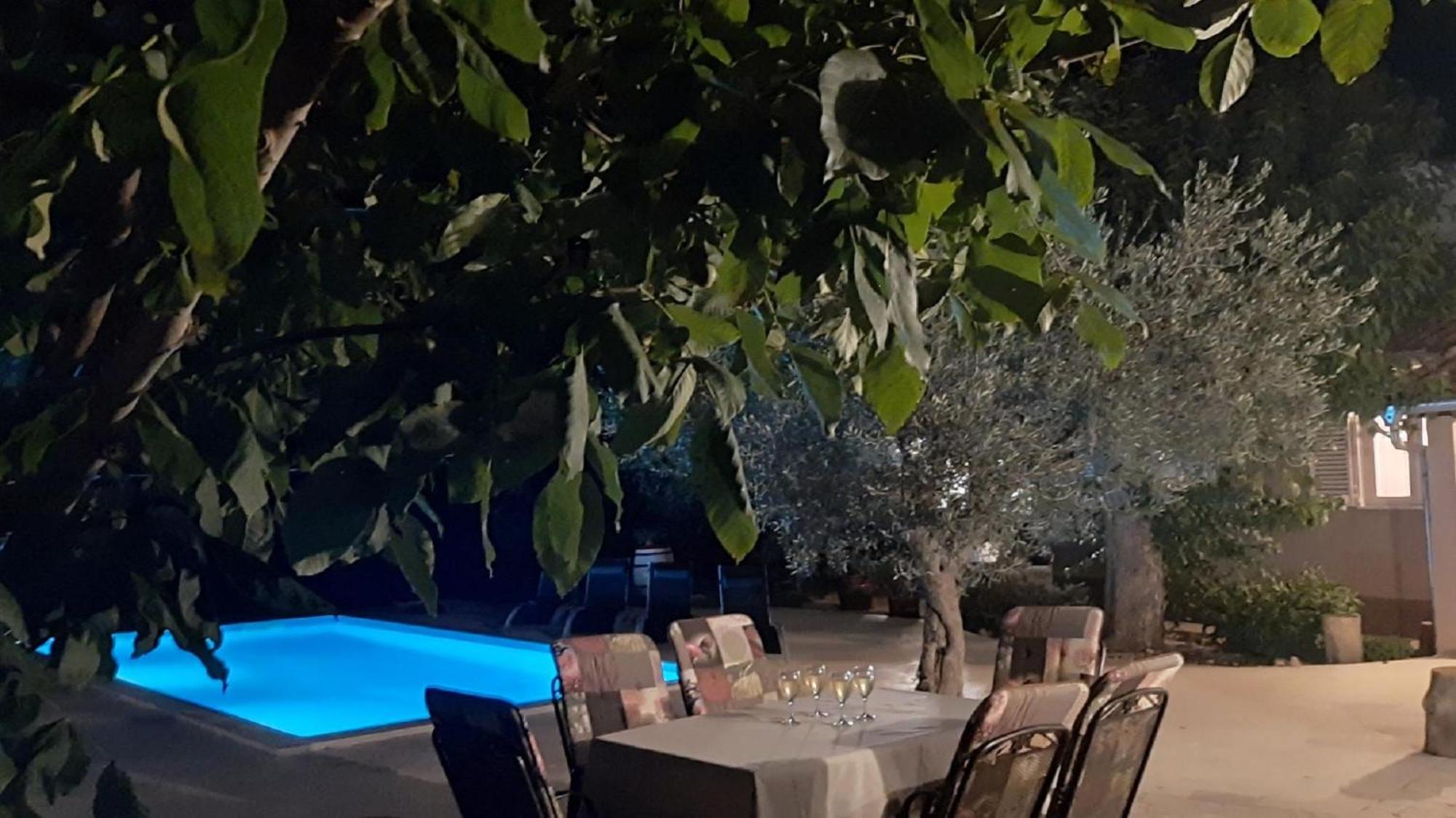 Ferienhaus Aqua Mit Pool Jadreski Luaran gambar