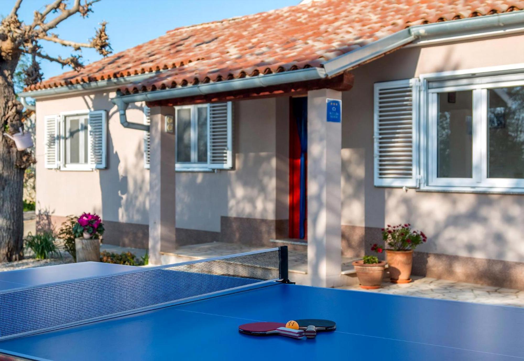 Ferienhaus Aqua Mit Pool Jadreski Luaran gambar